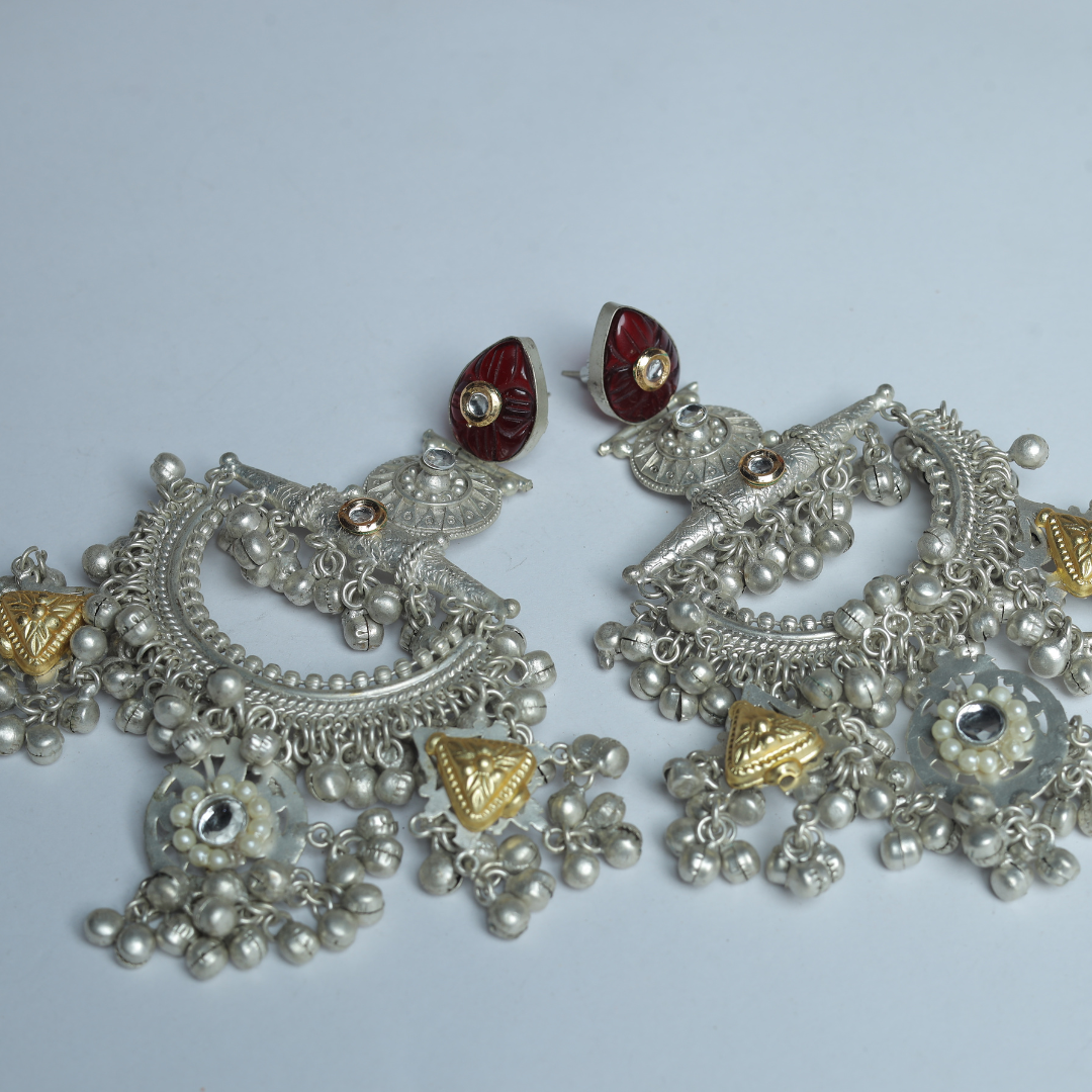MAHVASH RED (S) EARRING