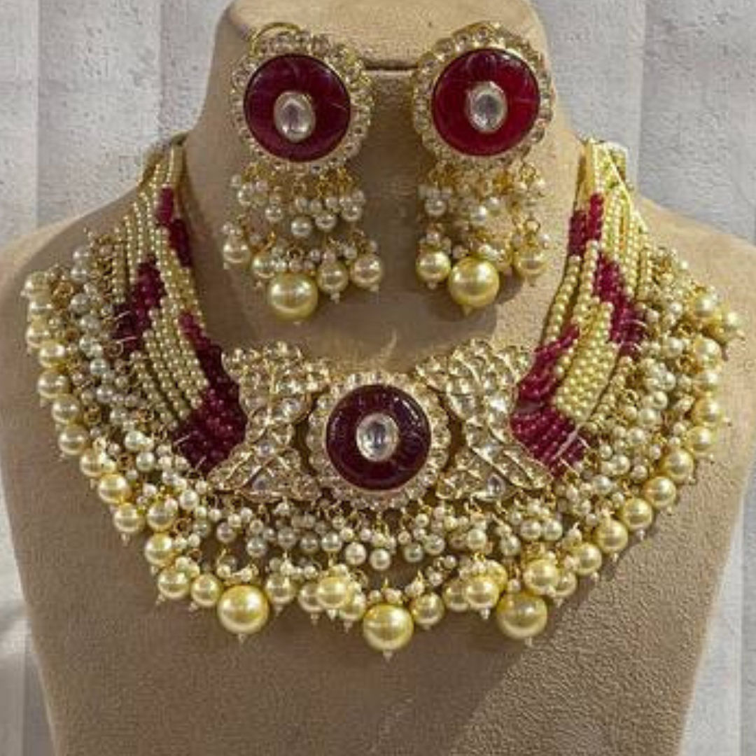 DEVGANA RED NECKLACE