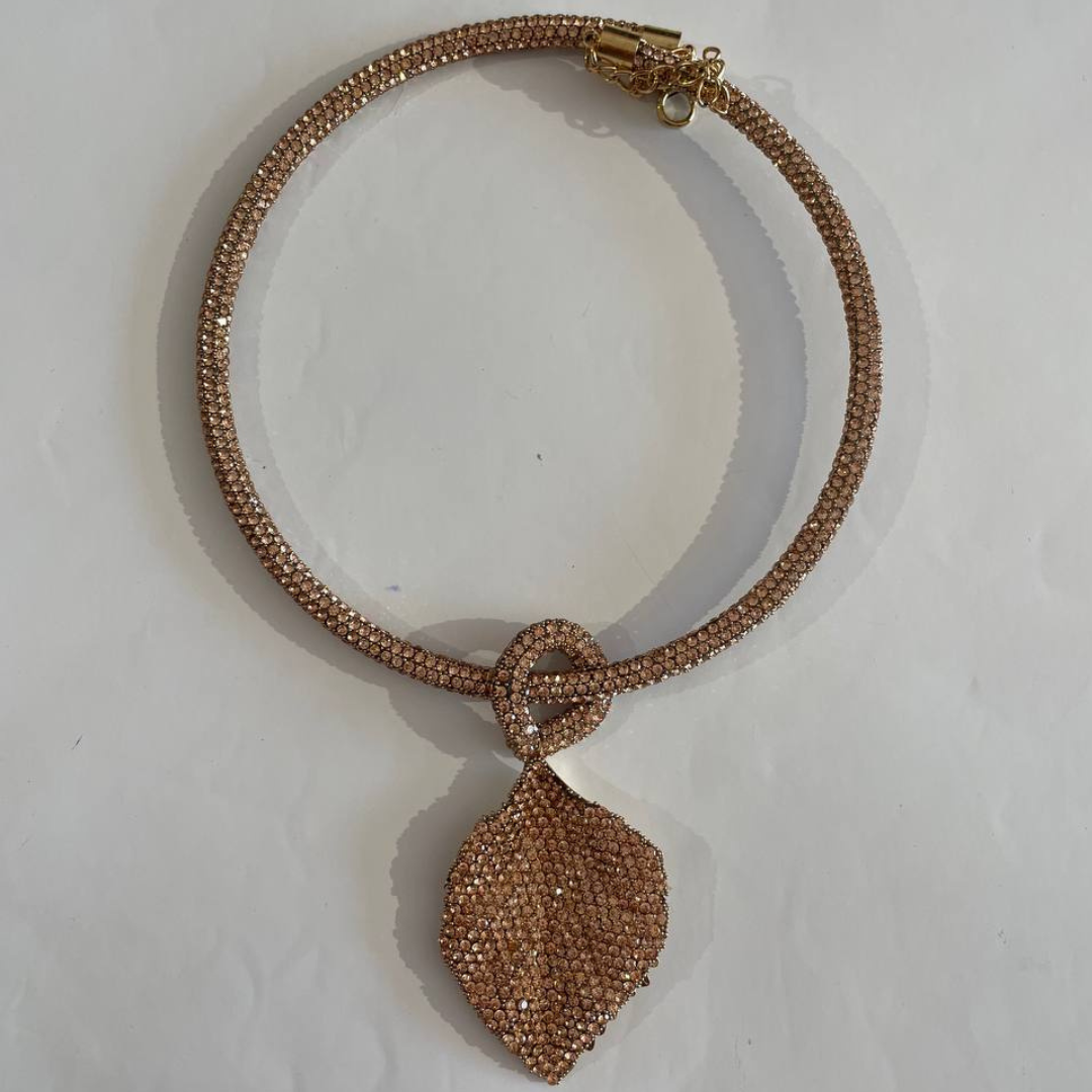 HANA ROSE NECKLACE