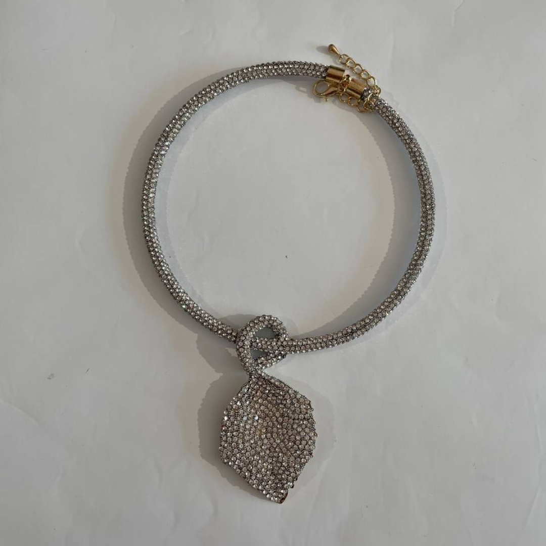HANA SILVER NECKLACE