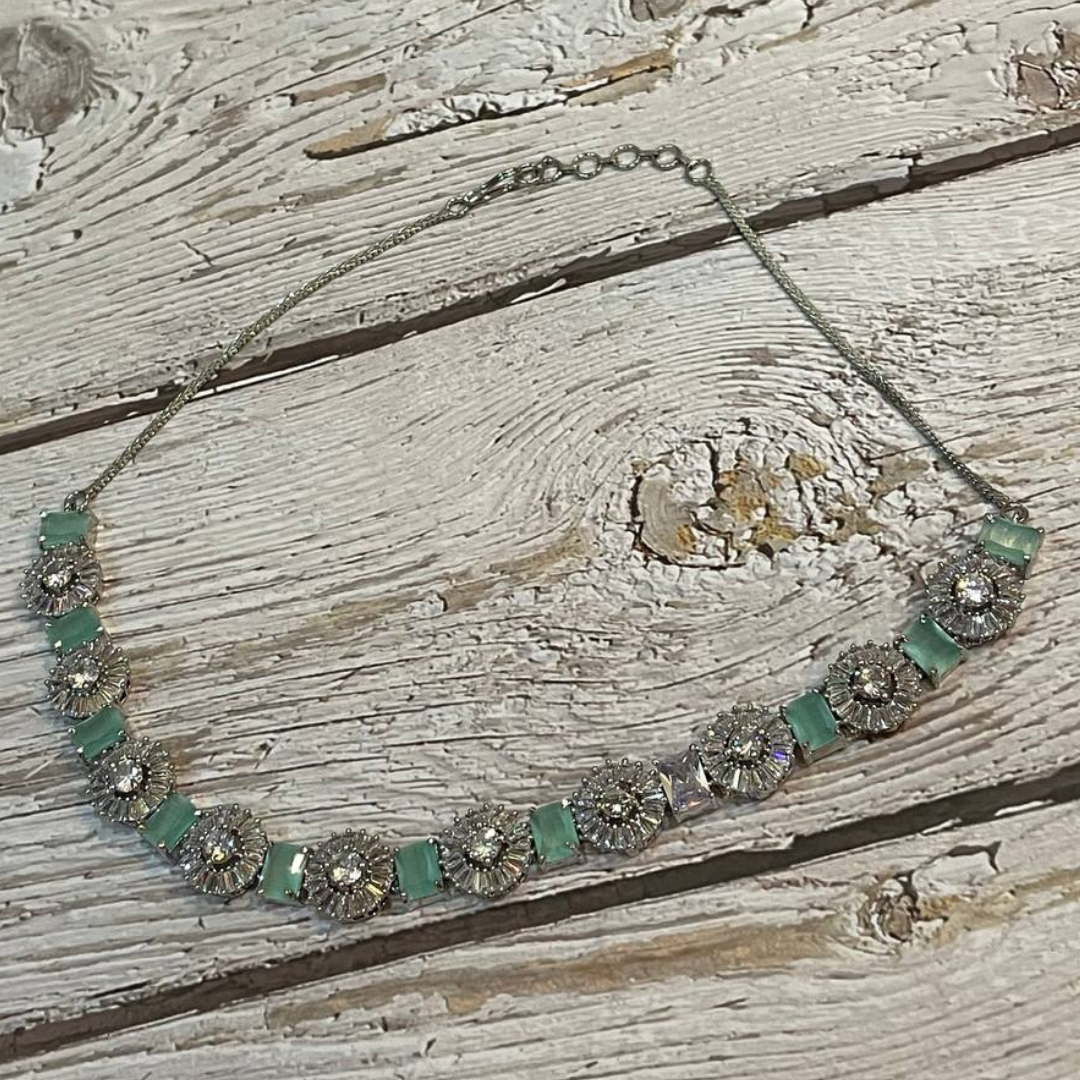 EMMA MINT GREEN NECKLACE