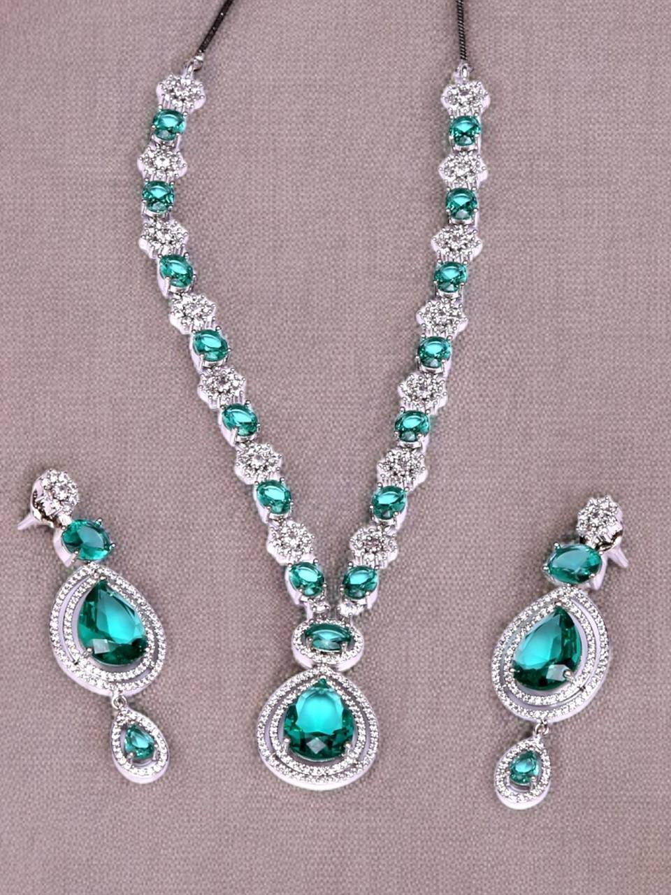 HOORA GREEN JEWELLERY SET
