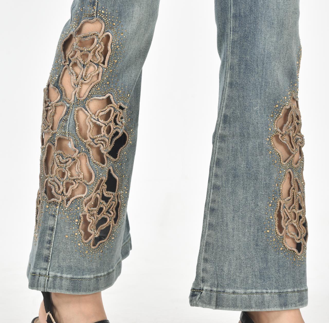 Aera cut-work jeans