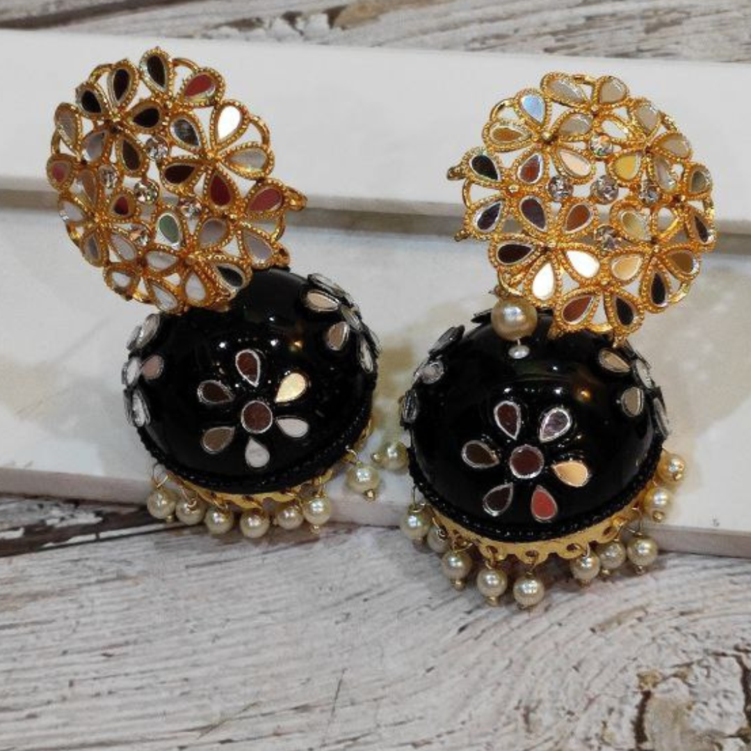 JAGMUG BLACK EARRING