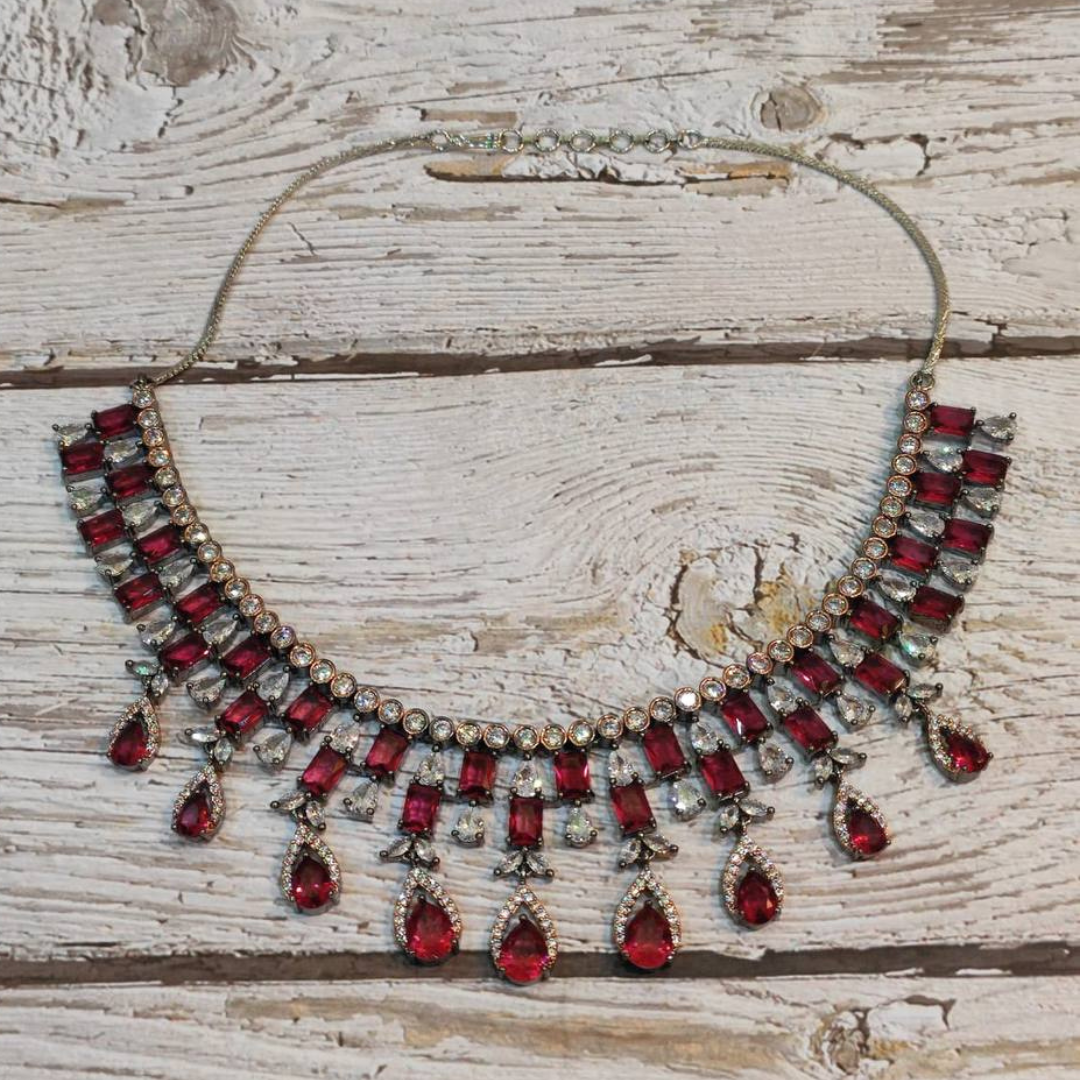 RED LAUREN NECKLACE