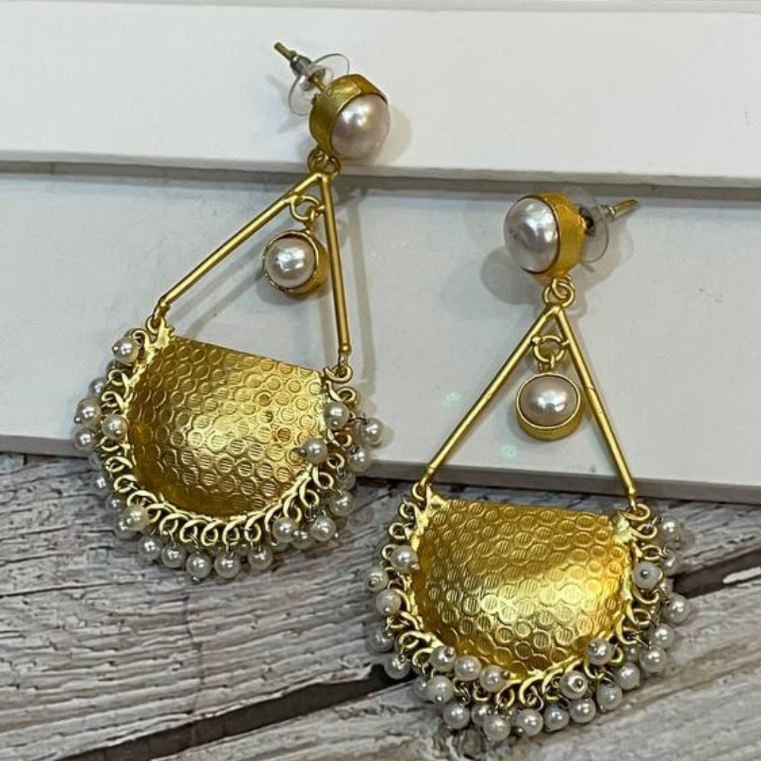 RAAS PEARL EARRING