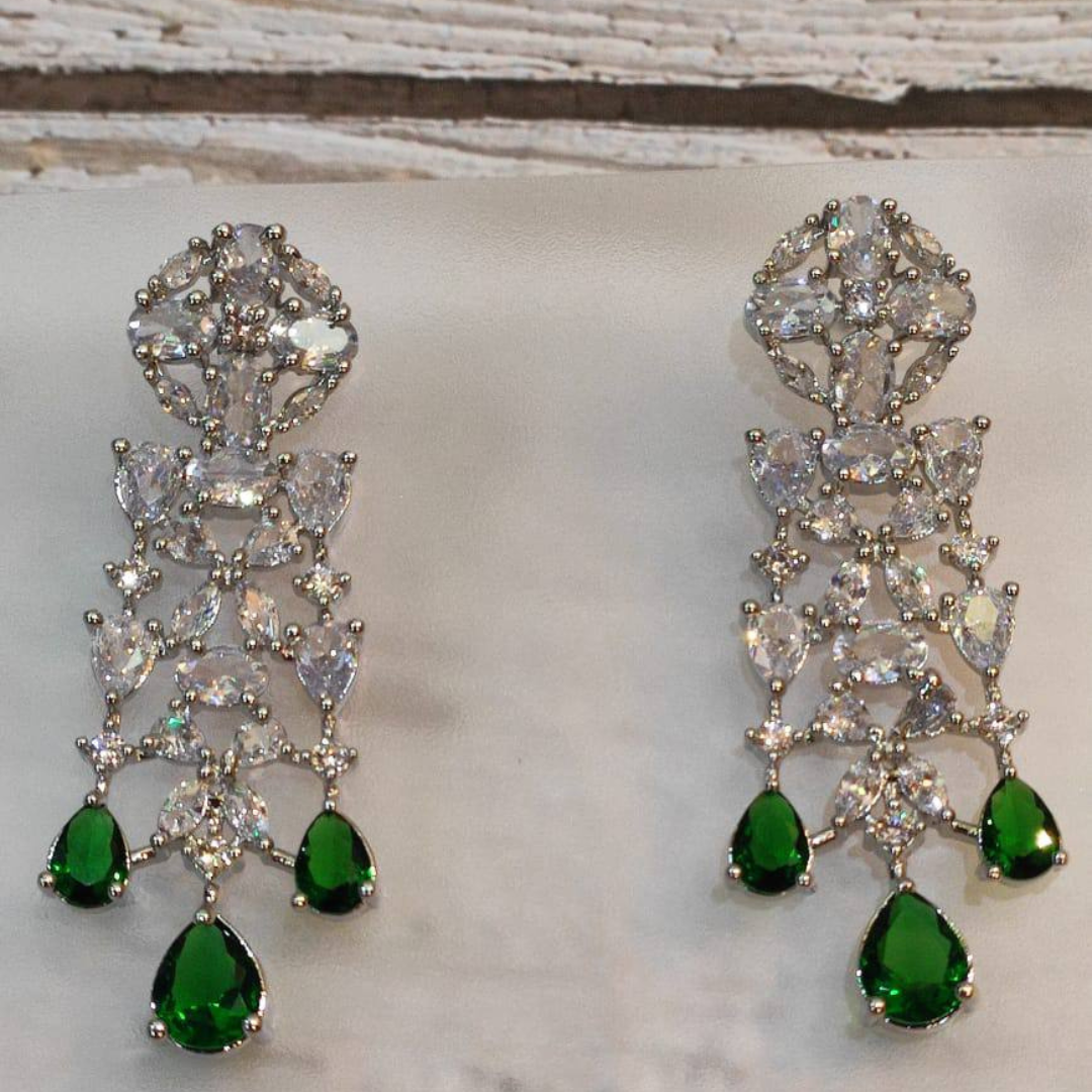 NATALI GREEN NECKLACE