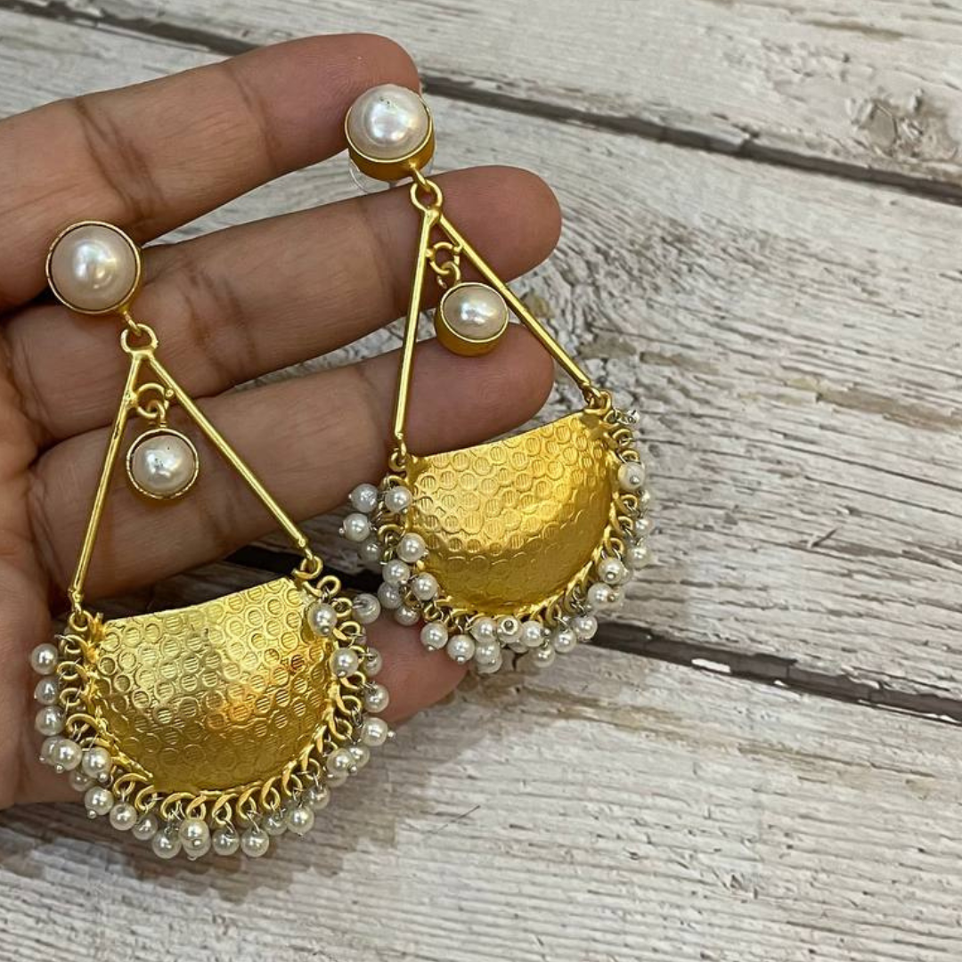 RAAS PEARL EARRING