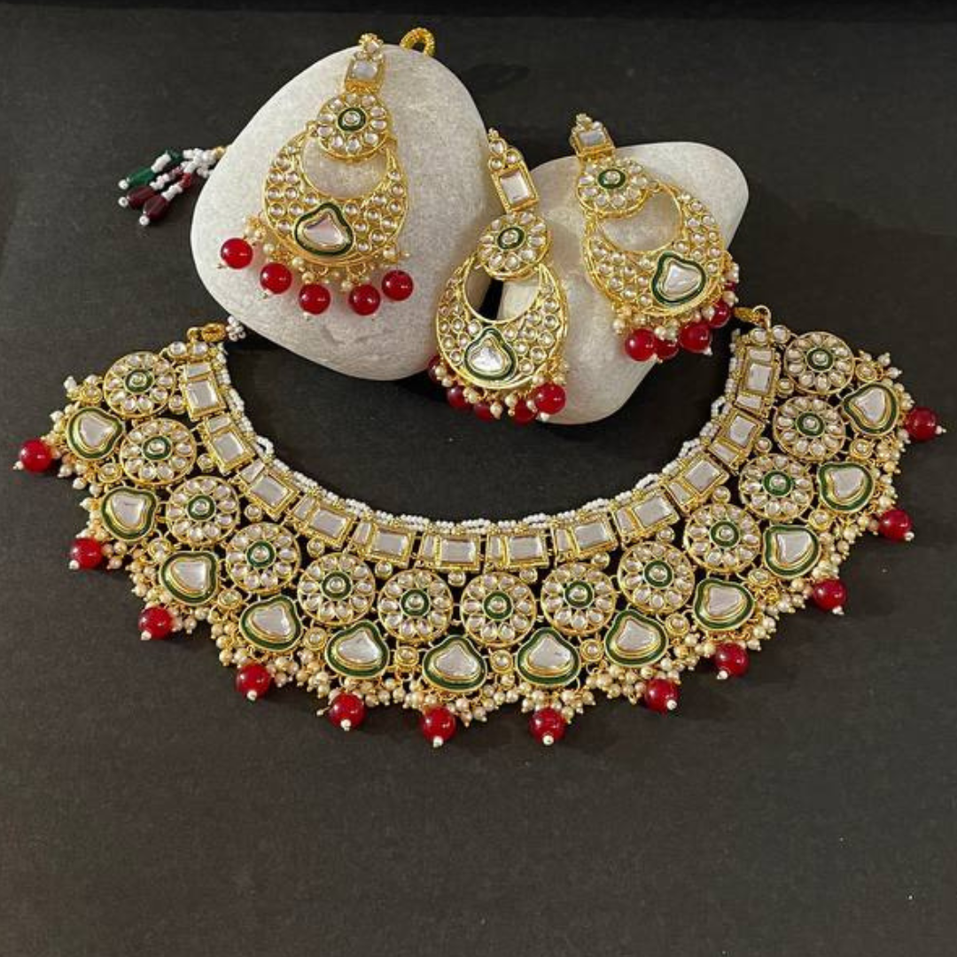 RAKSHANI RED NECKLACE
