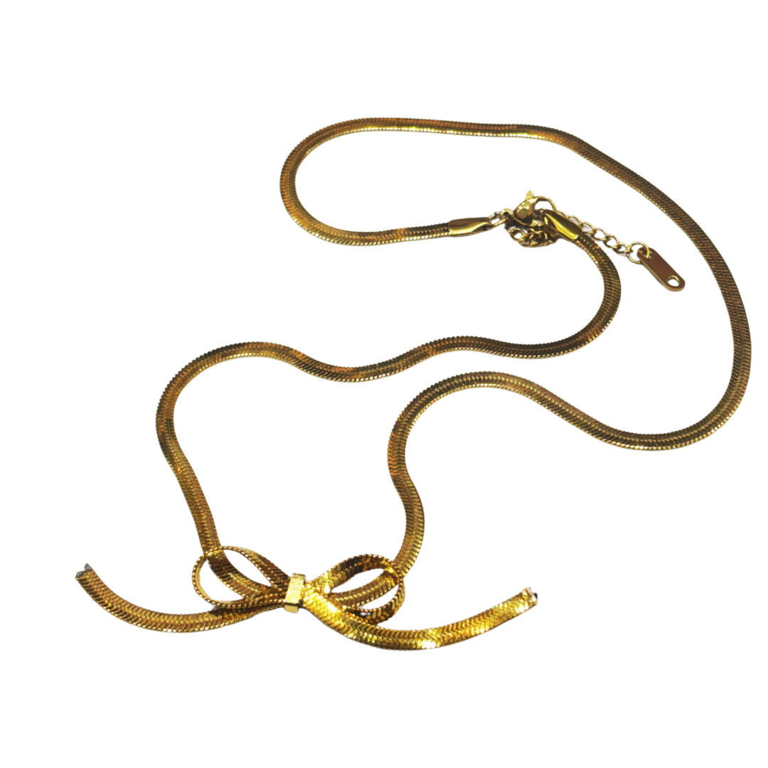 Bow golden chain necklace