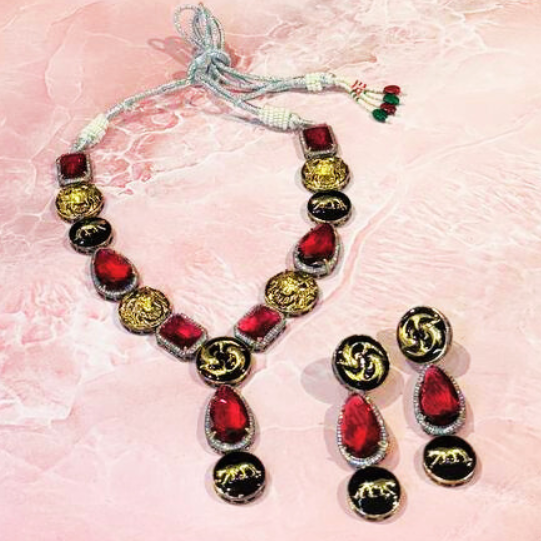 RATANA RED NECKLACE