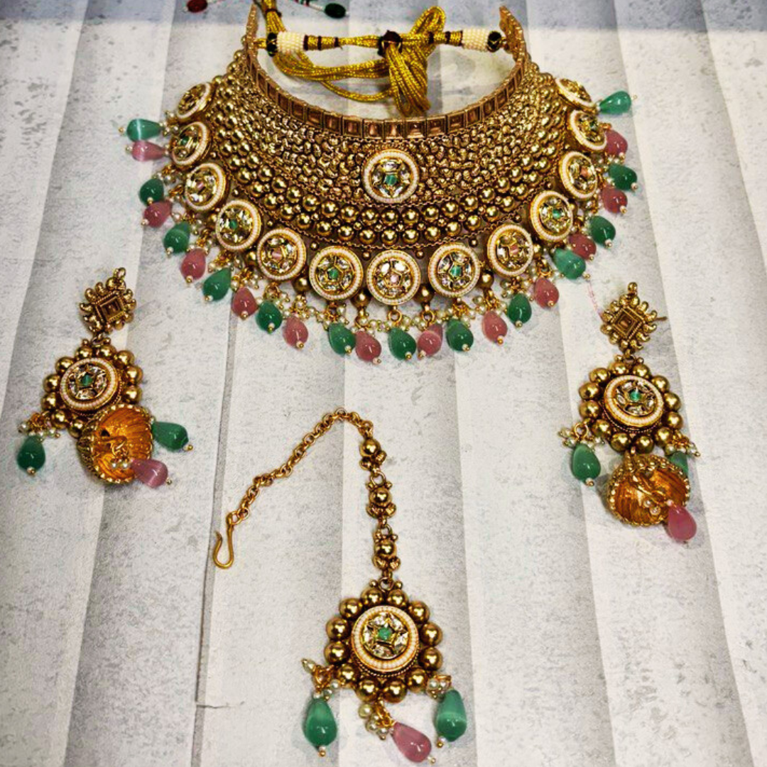 DEVI ( MINT-GREEN -PINK) NECKLACE SET
