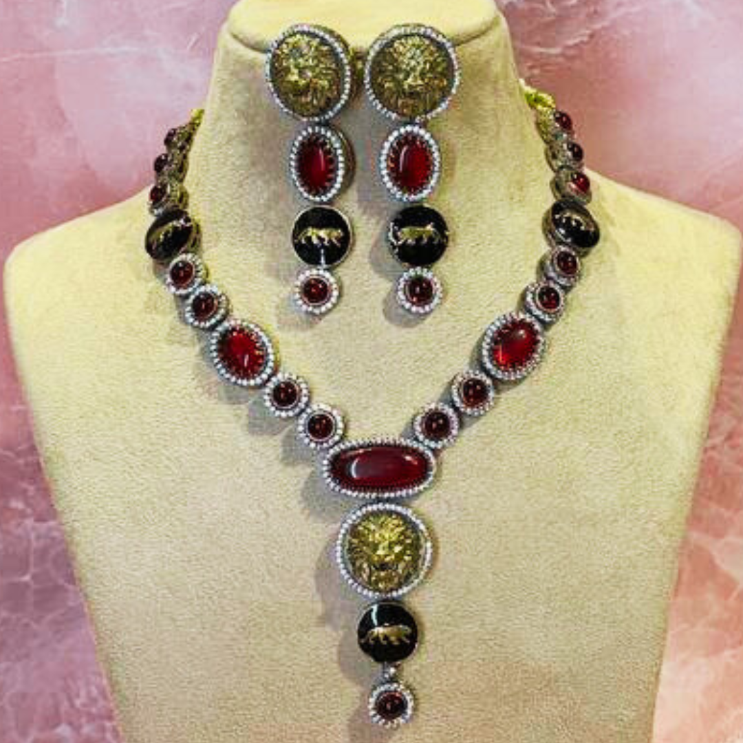 PARAMPARA RED NECKLACE