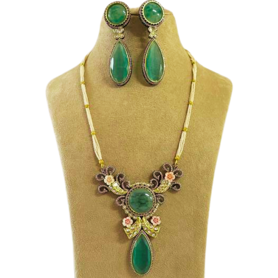 KESHVI GREEN NECKLACE