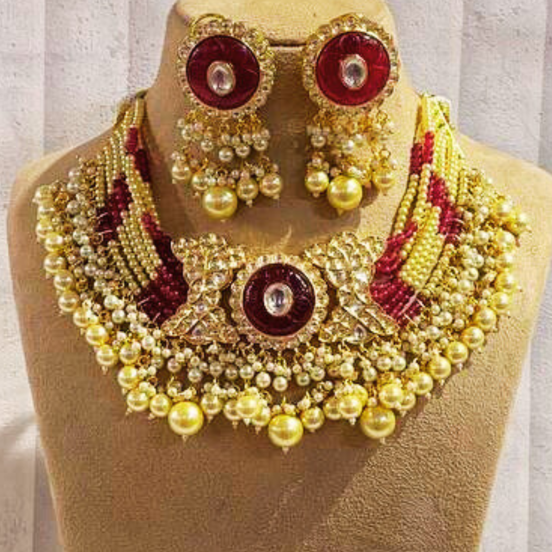 DEVGANA RED NECKLACE