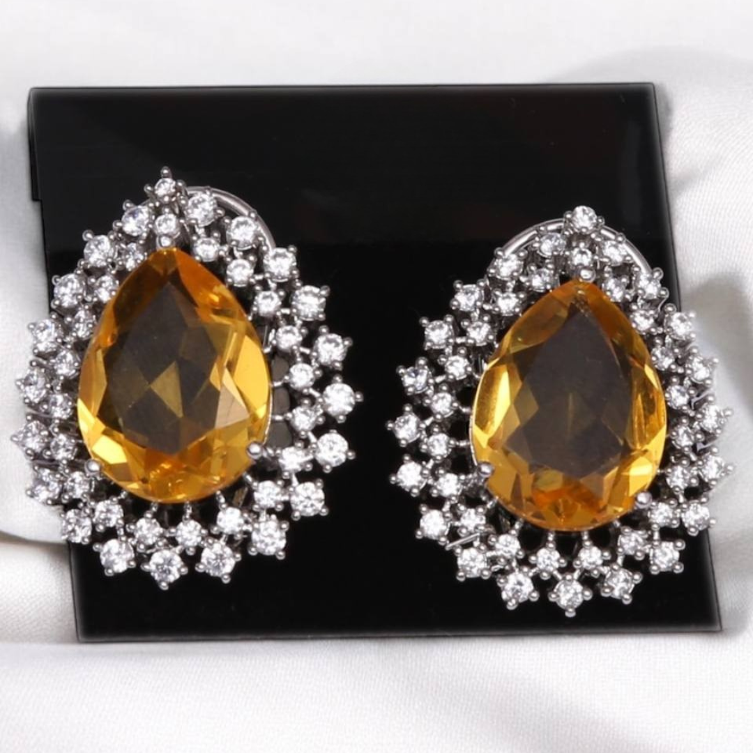 Golden yellow Terra stud earrings