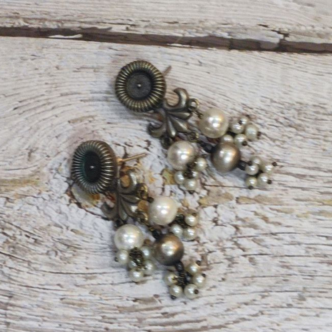 LEMON MENAKA NECKLACE