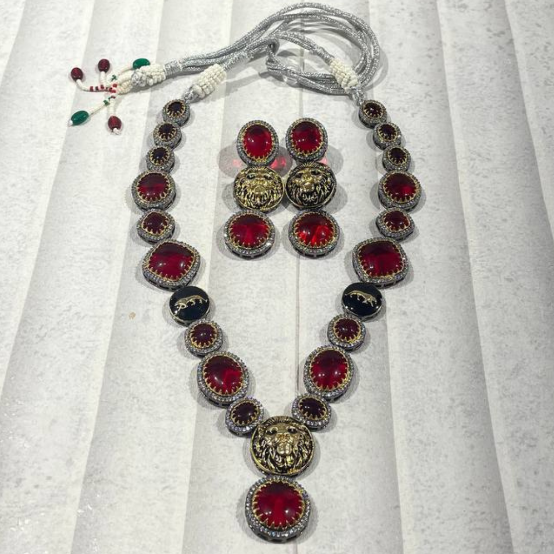 LAWANYA RED NECKLACE