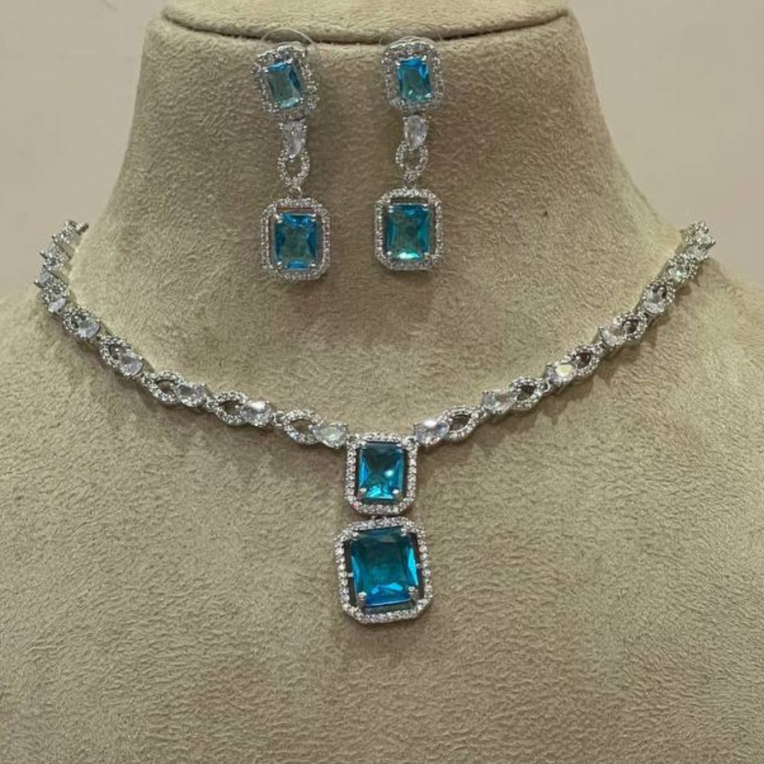 SEIRA AQUA NECKLACE