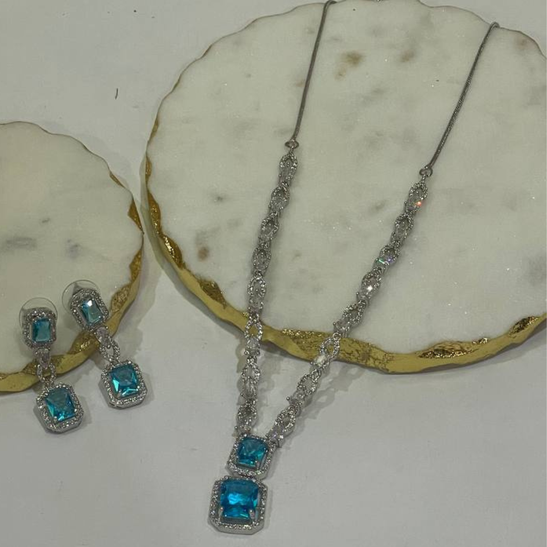 SEIRA AQUA NECKLACE
