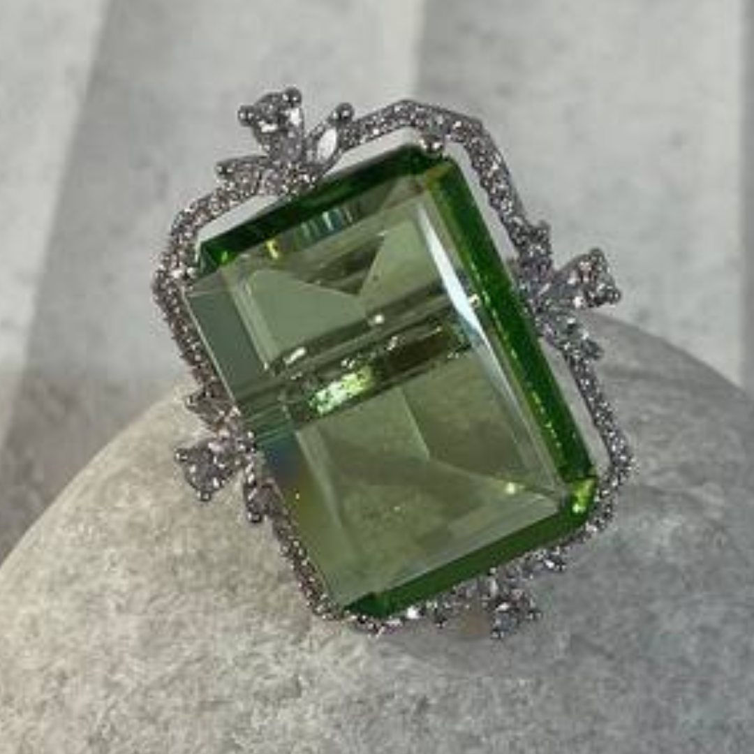 DYANA-ROYAL GREEN RING