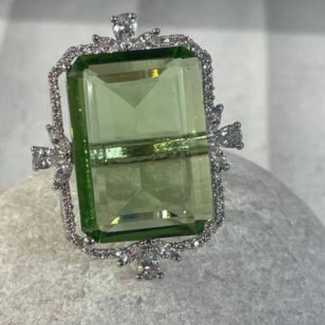 DYANA-ROYAL GREEN RING