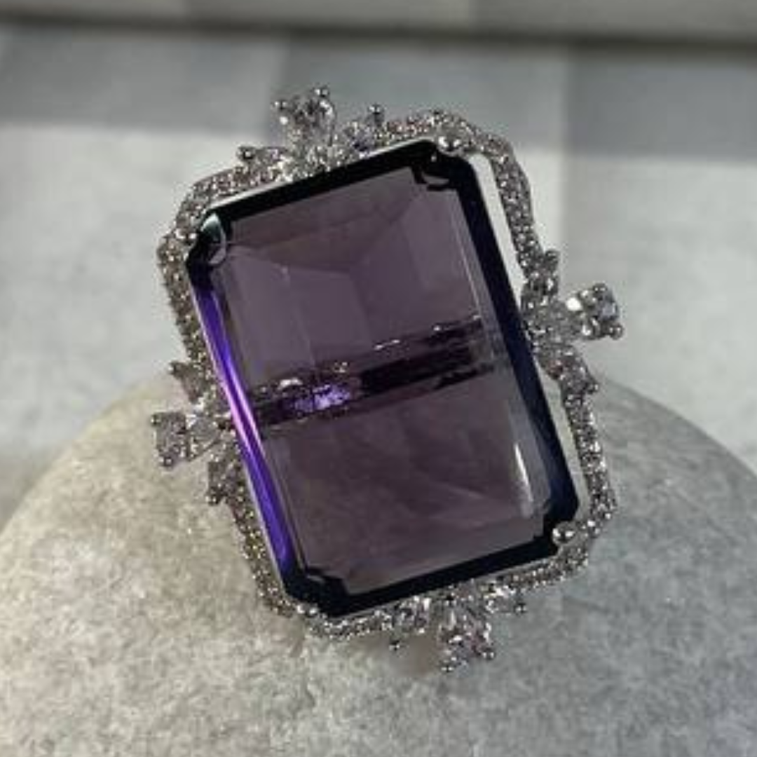 DYANA ROYAL VOILET RING