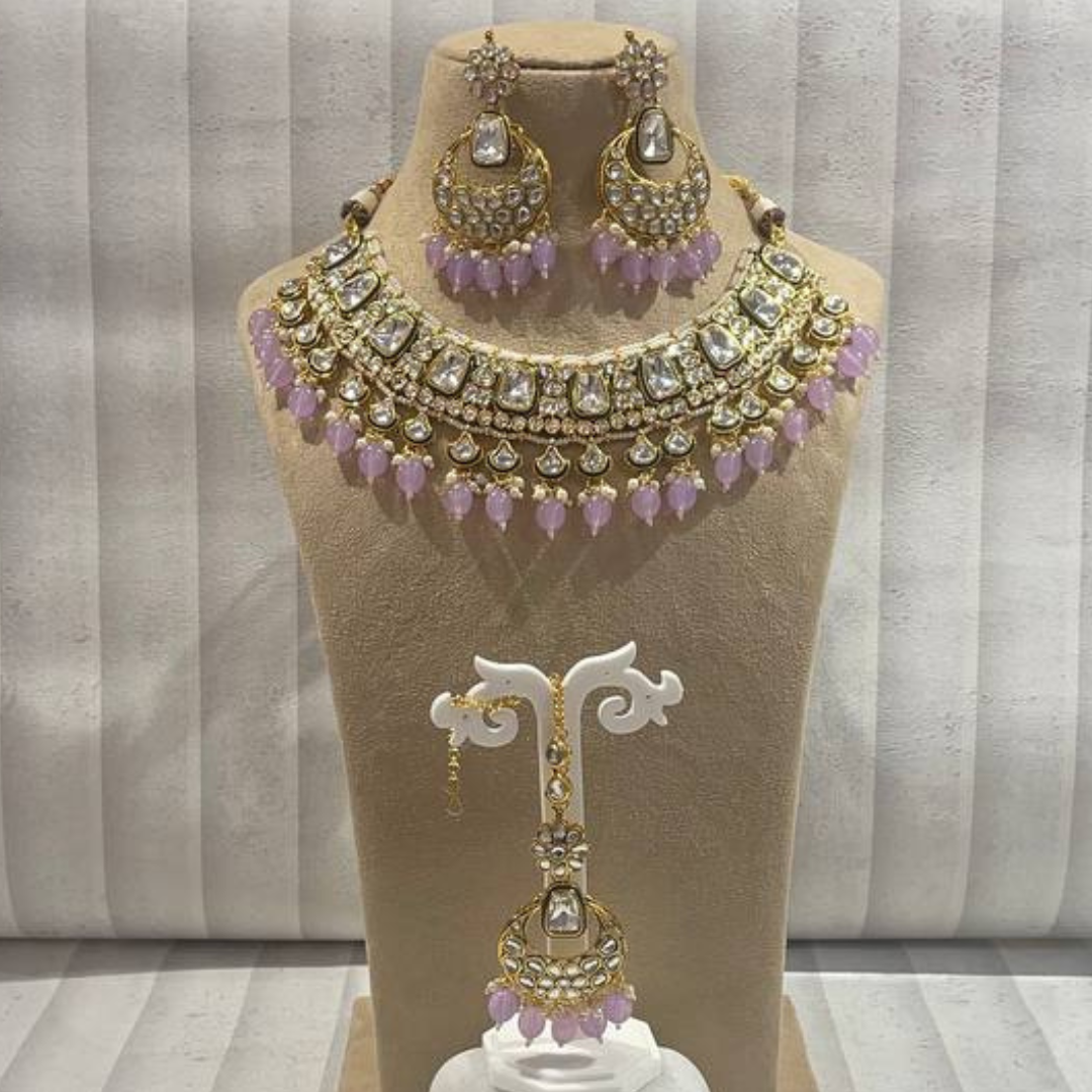 KUSHALA LAVENDER NECKLACE