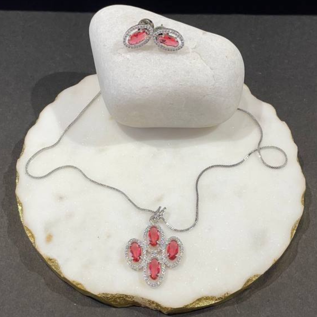 NAZAKAT RED NECKLACES