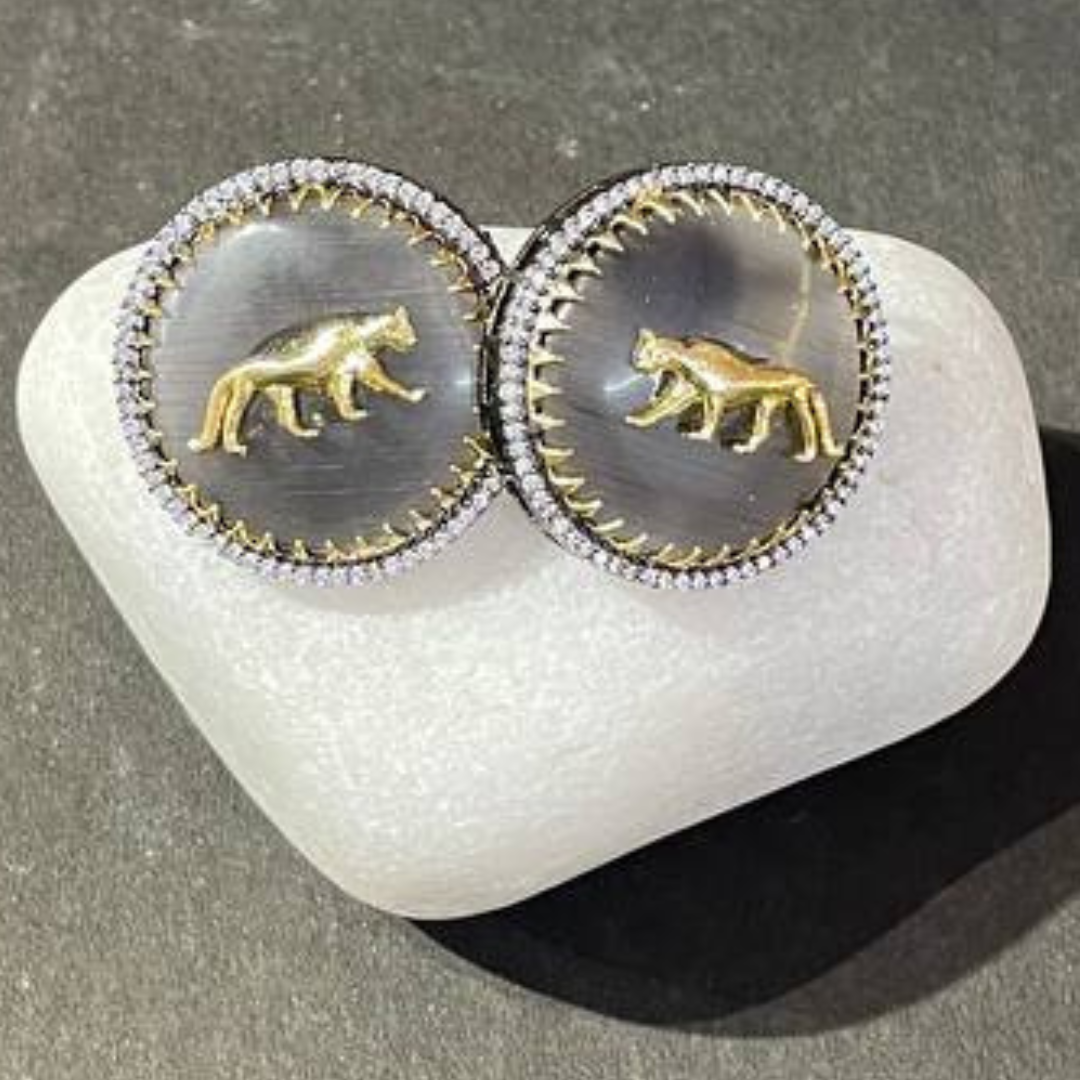GREY SAANJH EARRING