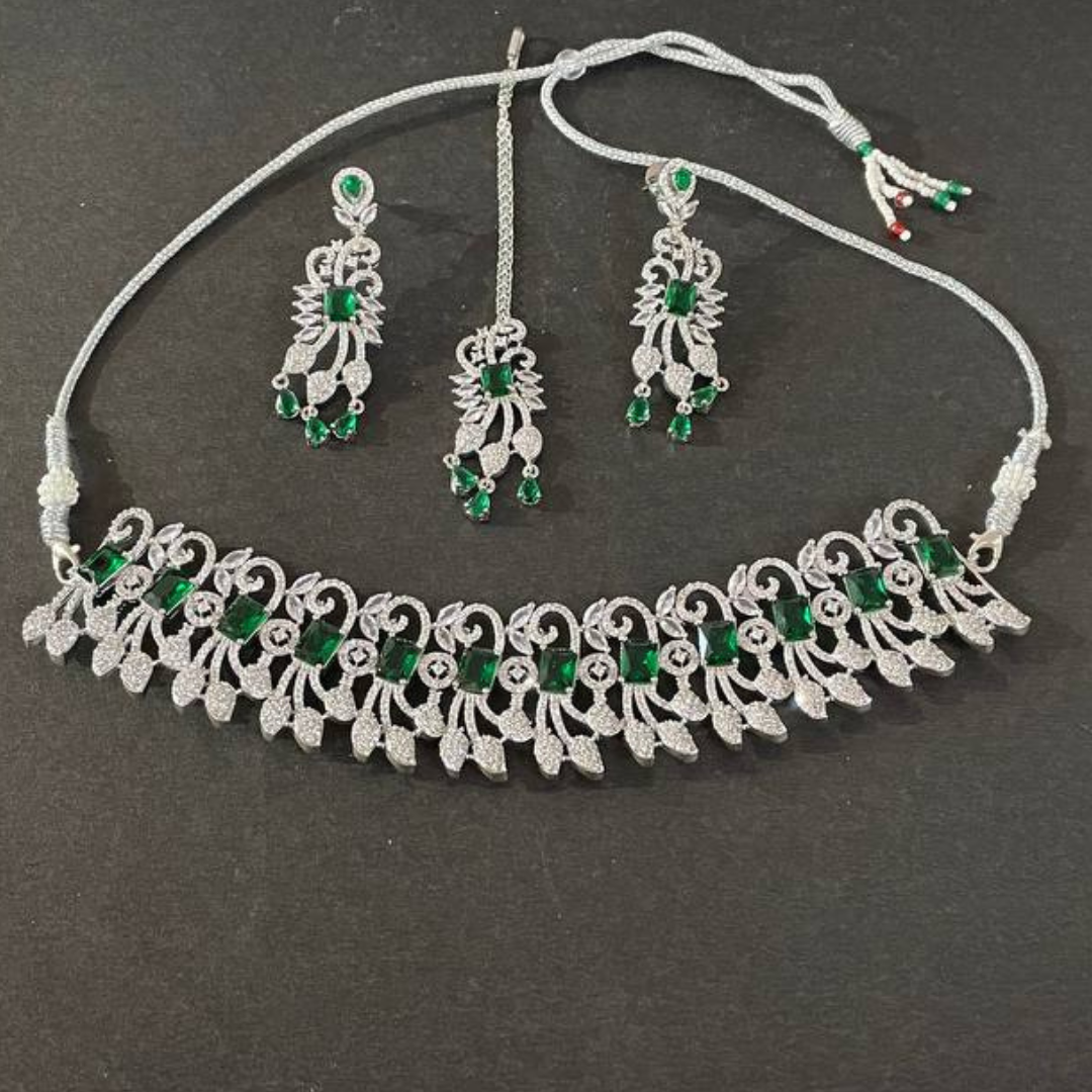 MOHITA EMERALD JEWELLERY SET