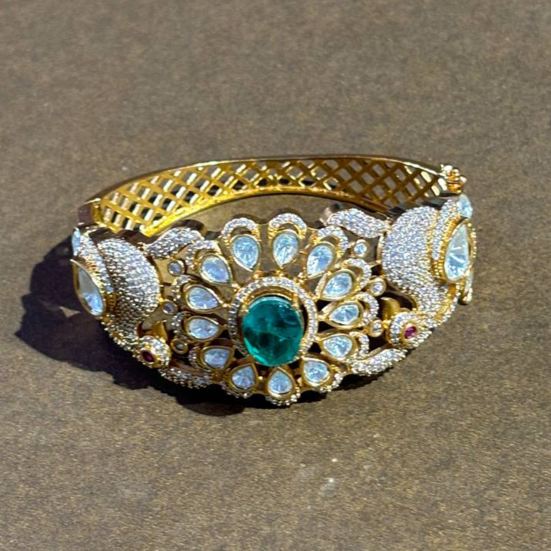 MAYURI EMERALD MOISSANITE BANGLES