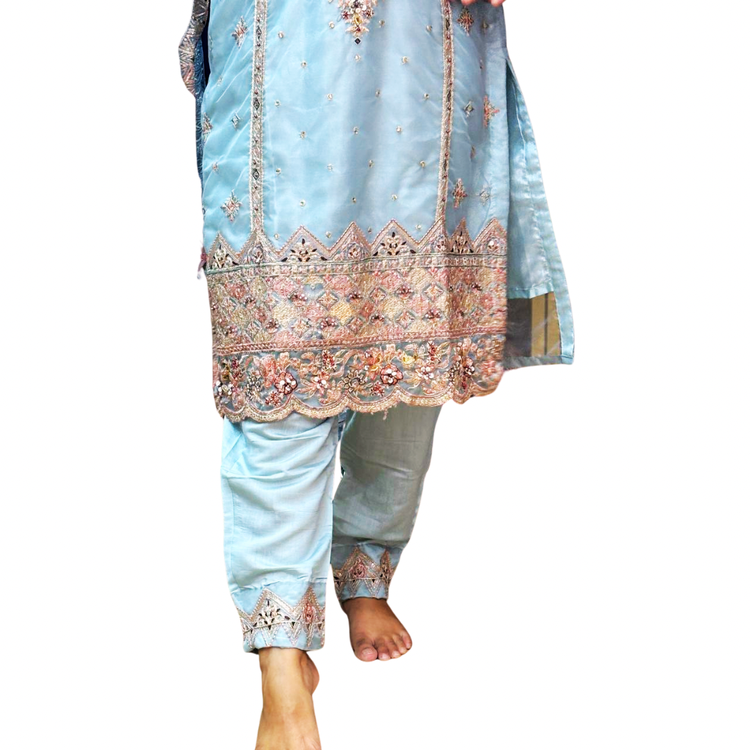 Wahida suit