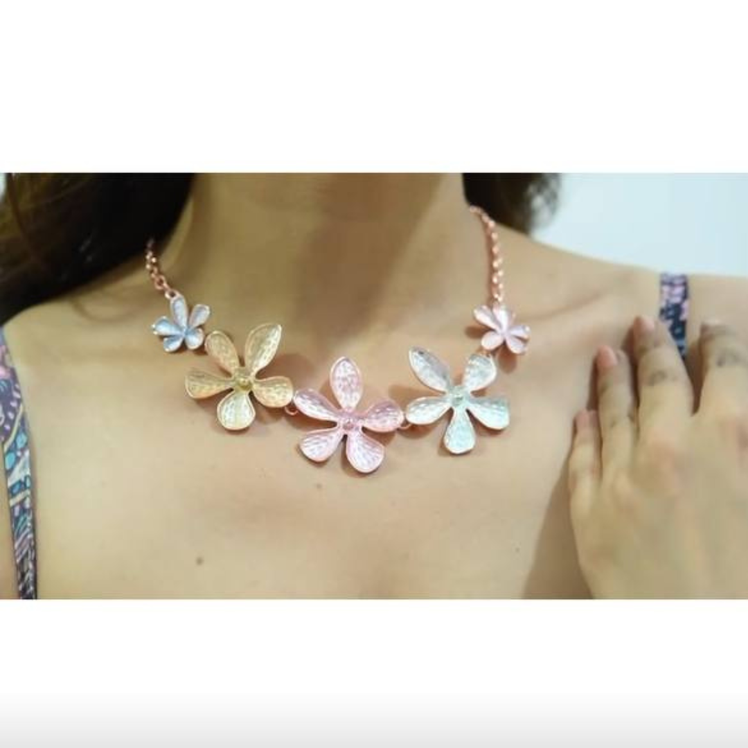Antino flora chain necklace