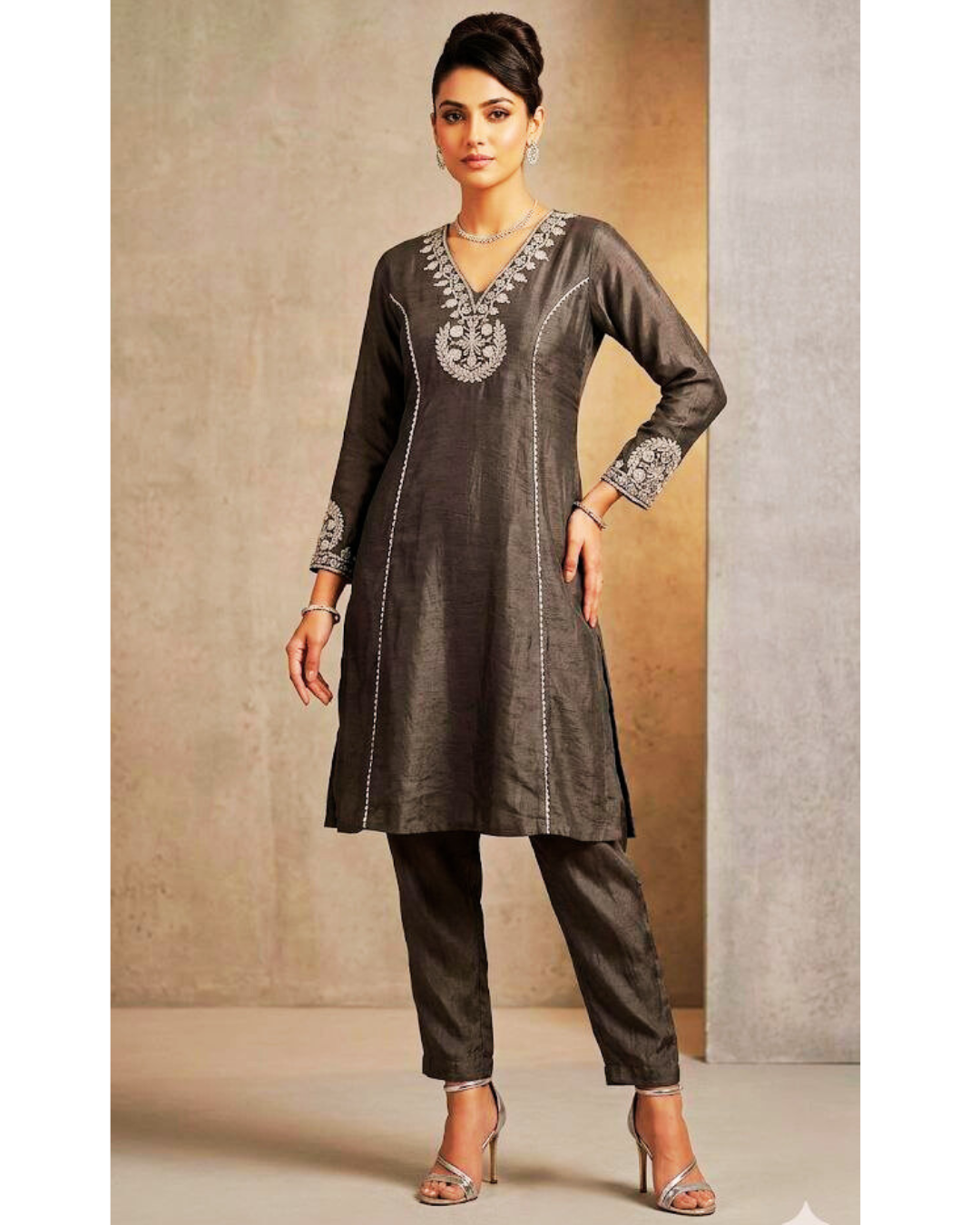 Charkol zubera suit
