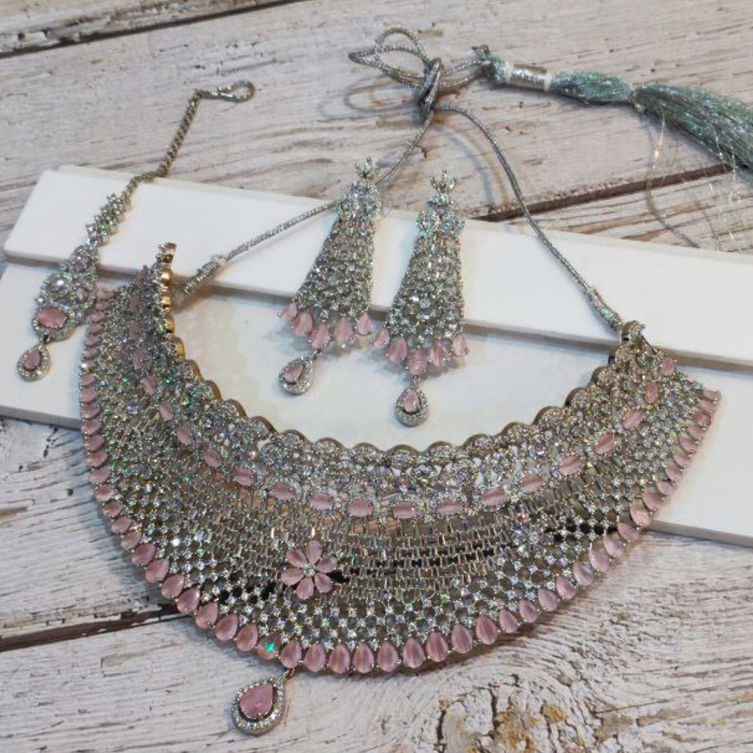 DIANA PINK NECKLACE