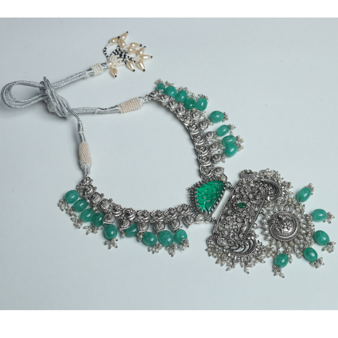 GREEN NOOR NECKLACE
