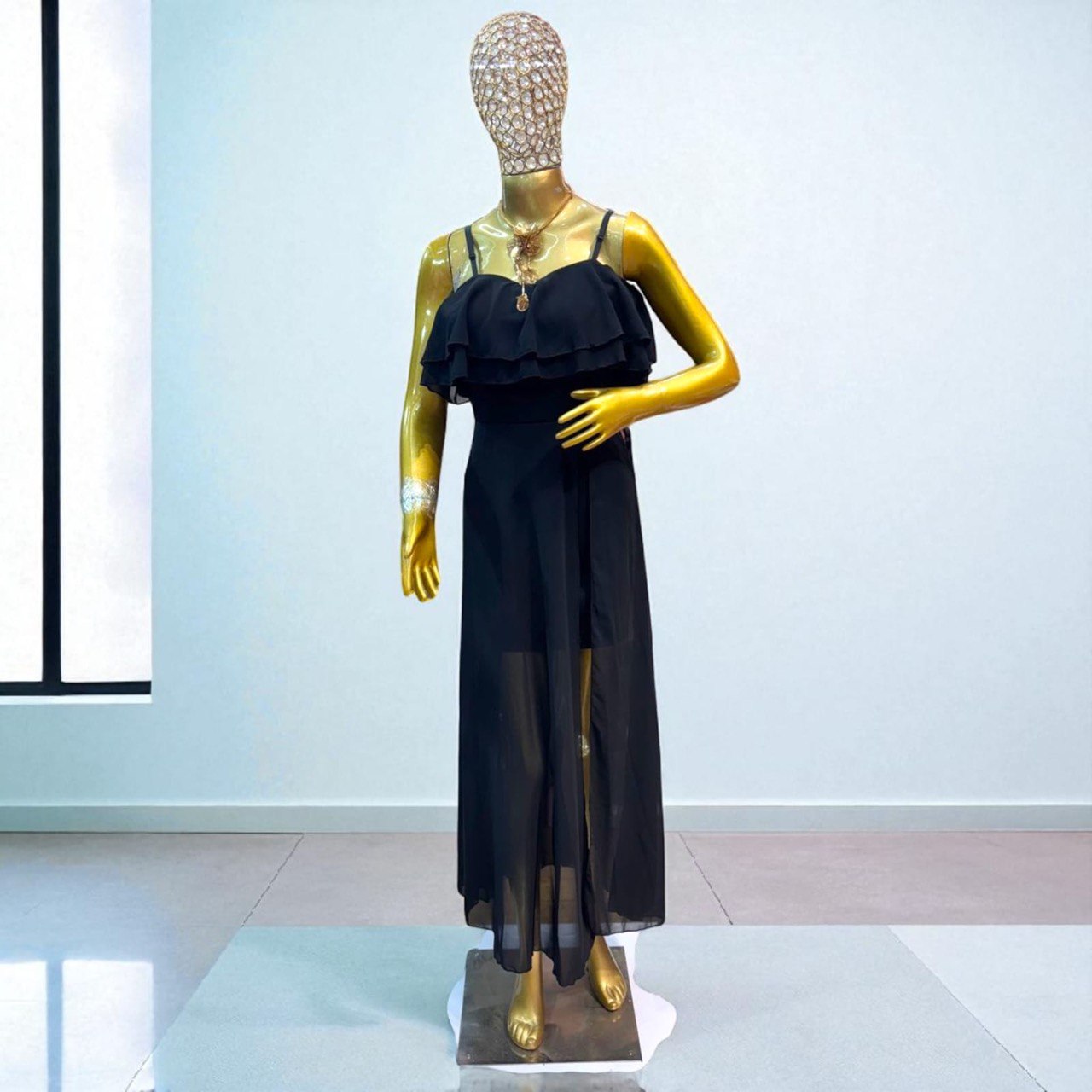 Hoora black middie dress