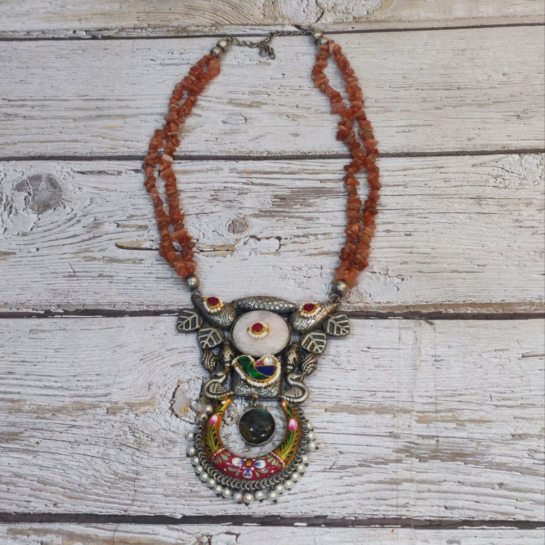 SANYONI PINK NECKLACE