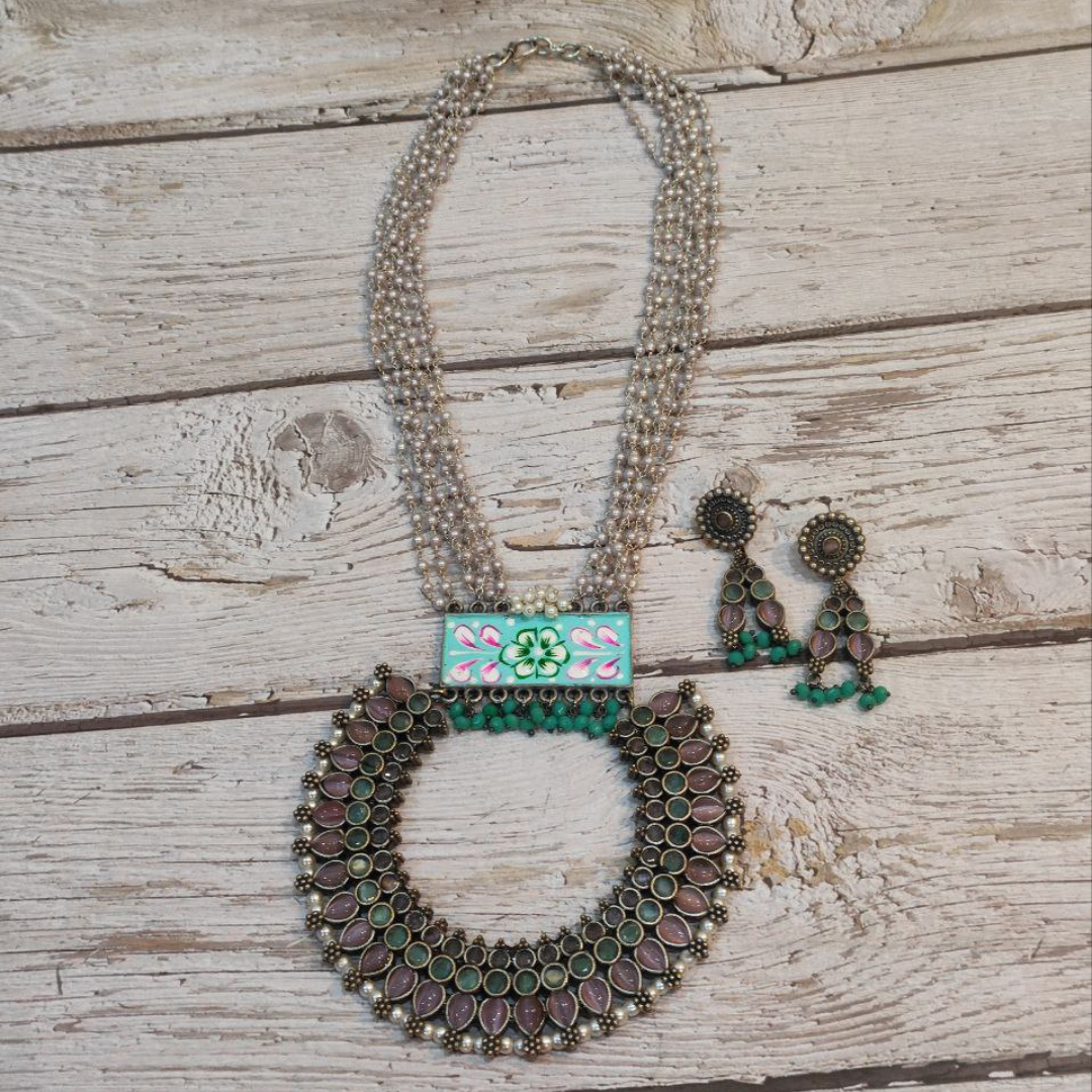 SOHA TURQUOISE NECKLACE