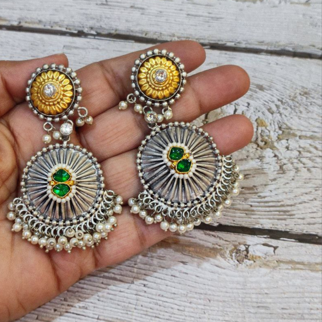 AVANI GREEN EARRING