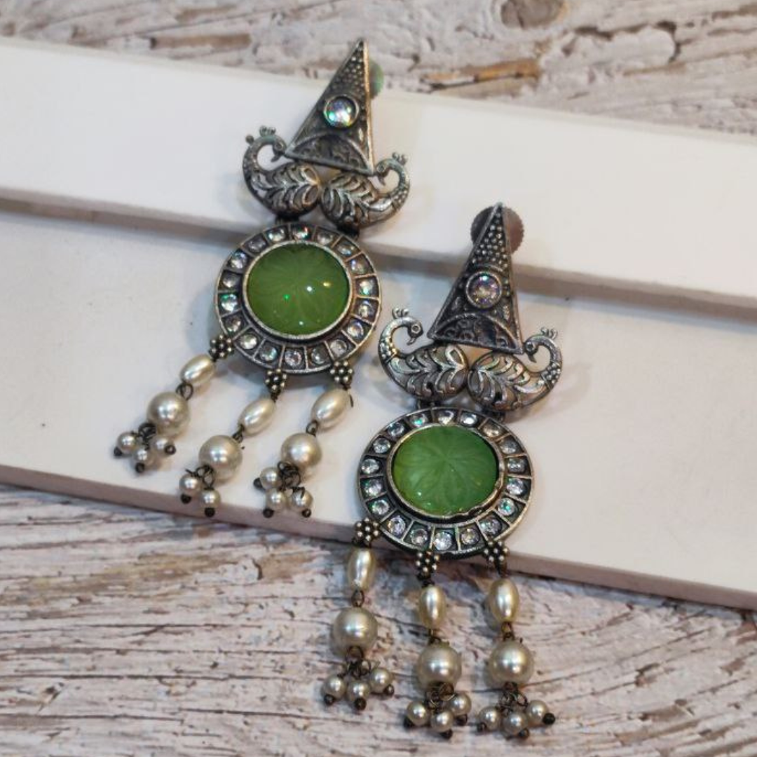 GOMATI MINT-GREEN EARRING