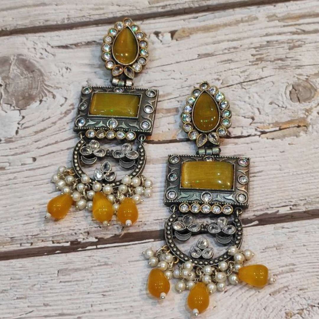 MANDOLA YELLOW EARRING