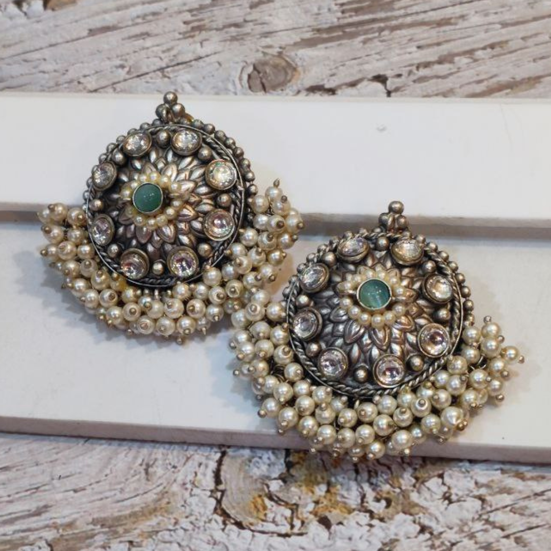 MAHARAANI-GAYATRI STUD EARRING