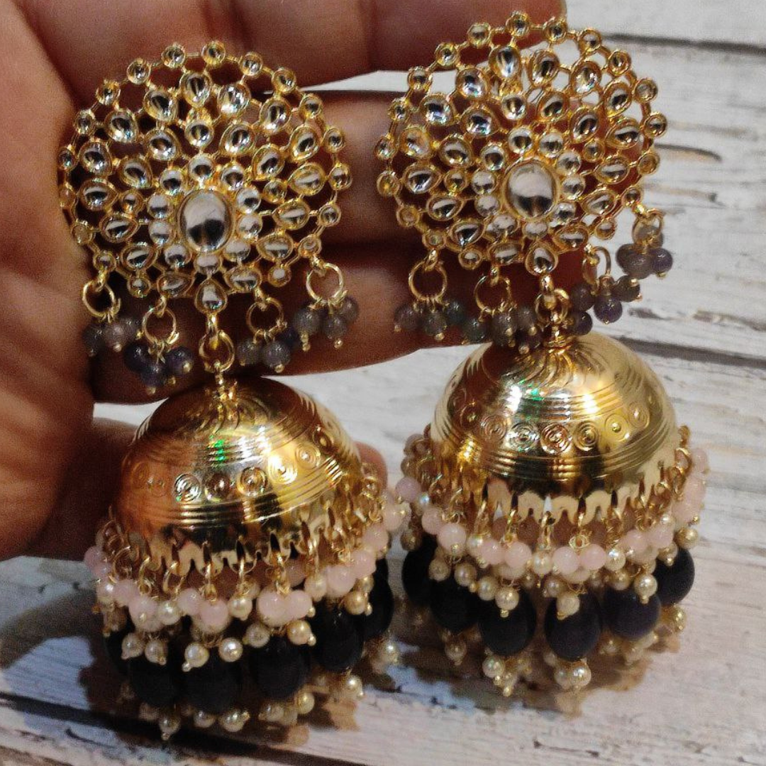 SAMYUKTA GREY EARRING