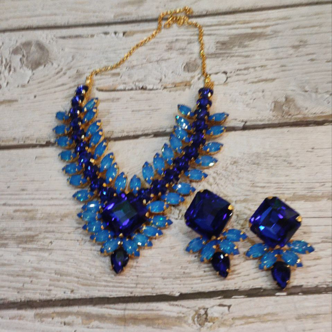 SOOK BLUE NECKLACE