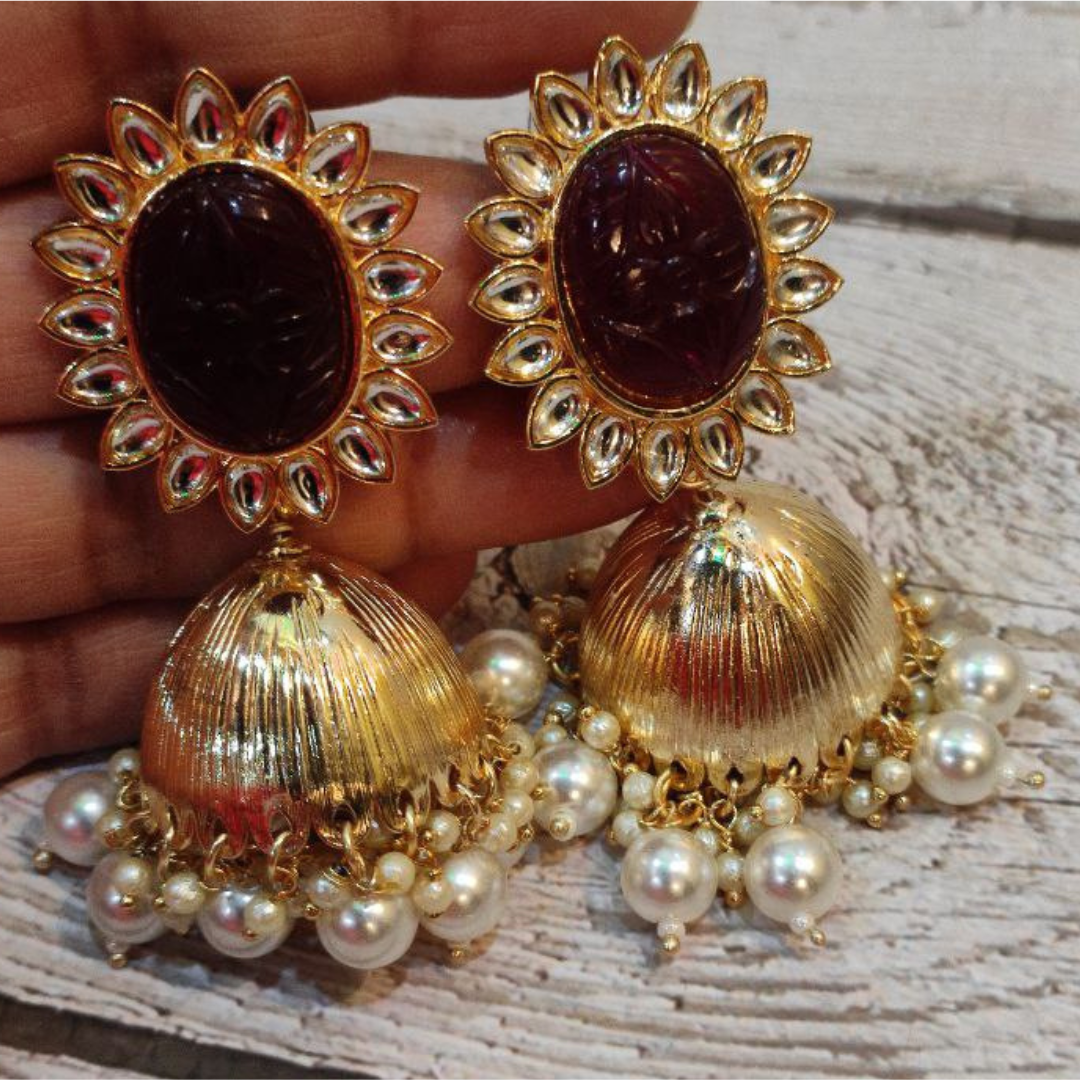 VANYA MAROON EARRING