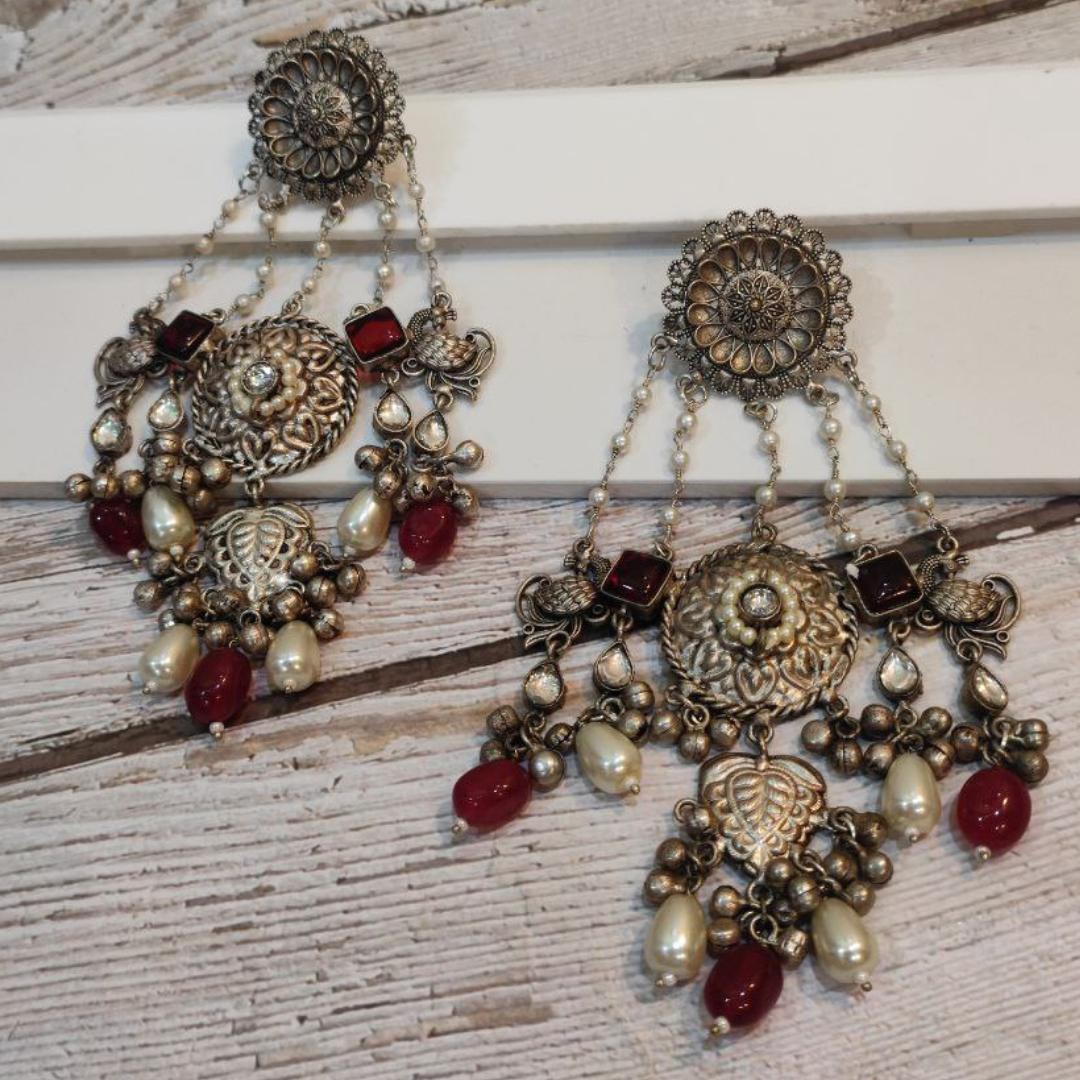 VASHI RED EARRING