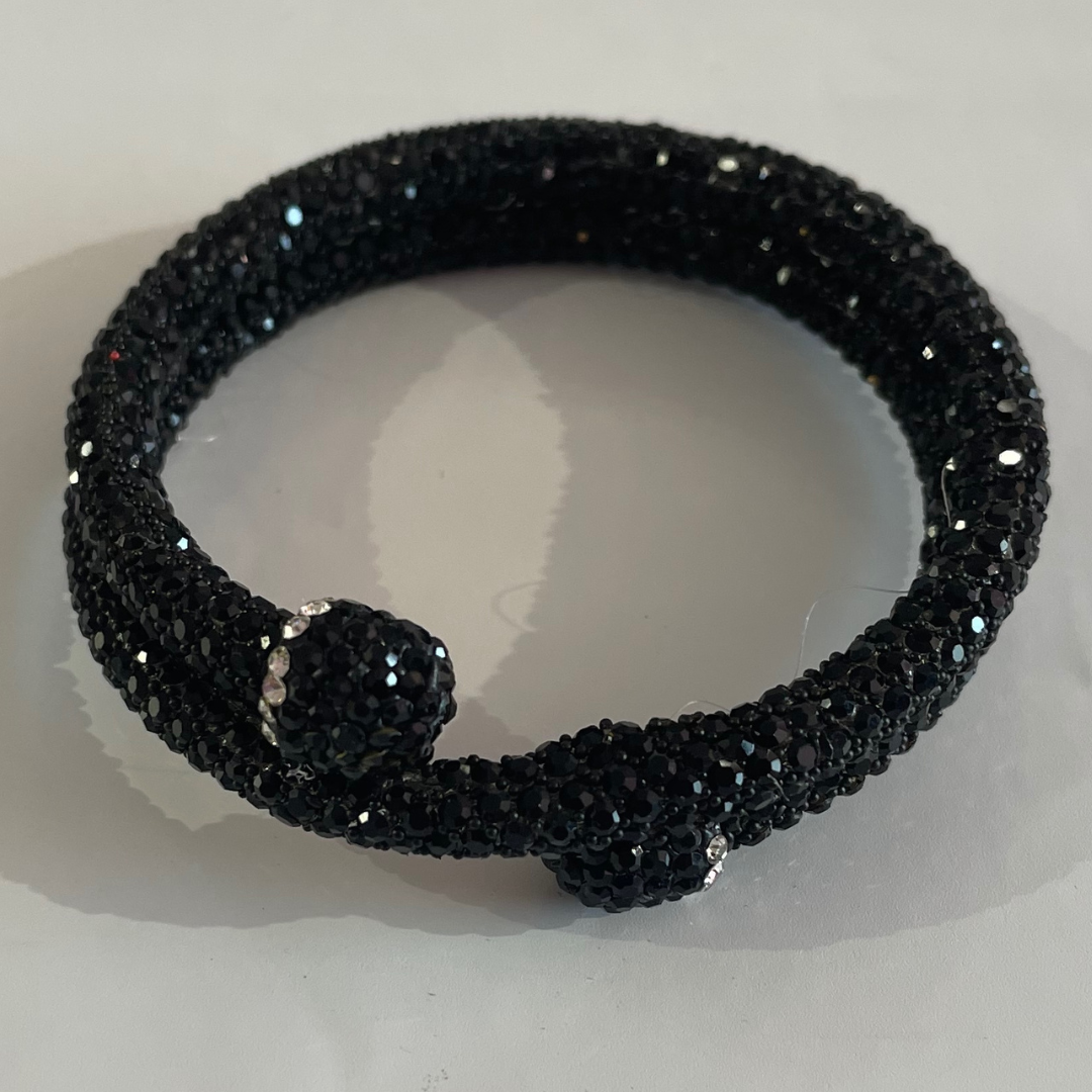 EZARA BLACK BRACELET