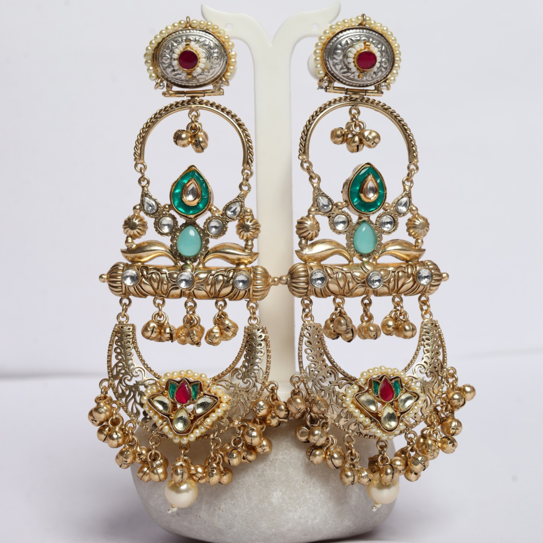 FAREEDAN EARRINGS